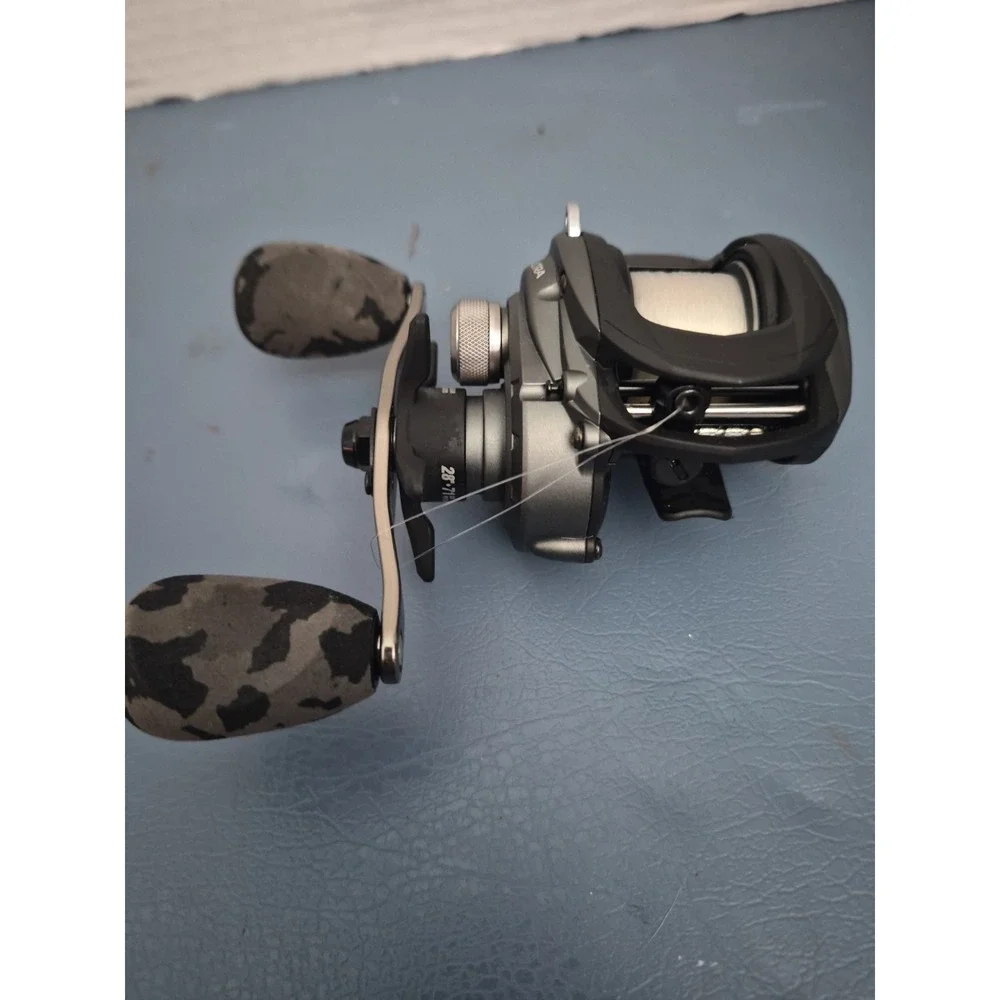 Black Max Ultra Baitcast Reel Fishing Reel